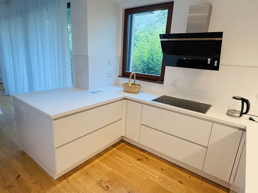 luxuriöse 5 ZI. Wohnung mit edler EBK im Belsenpark
