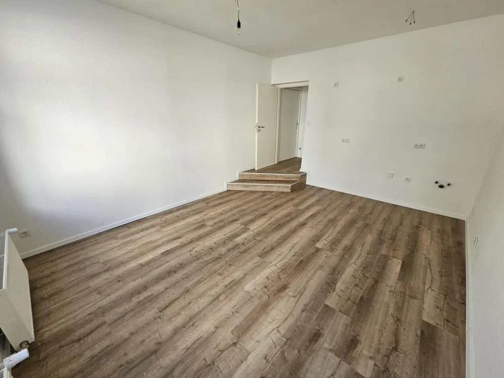 Stilvolle 2-Zimmer-Wohnung mit Regendusche, Badewanne & hochwertiger Ausstattung in Bernau