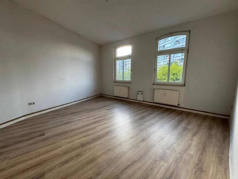 Large bright 3-room maisonette apartment in a central location in Krämpfervorstadt
