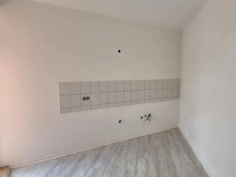 Large bright 3-room maisonette apartment in a central location in Krämpfervorstadt