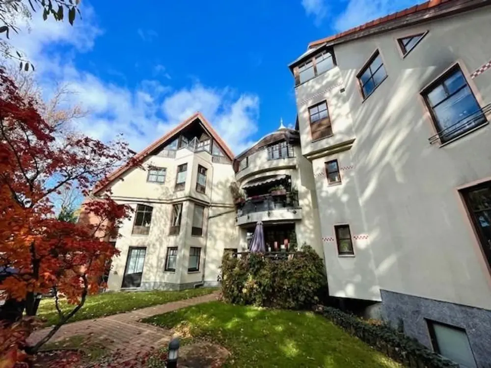 2-Zimmer Wohnung mit Balkon in ruhiger & grüner Lage!
