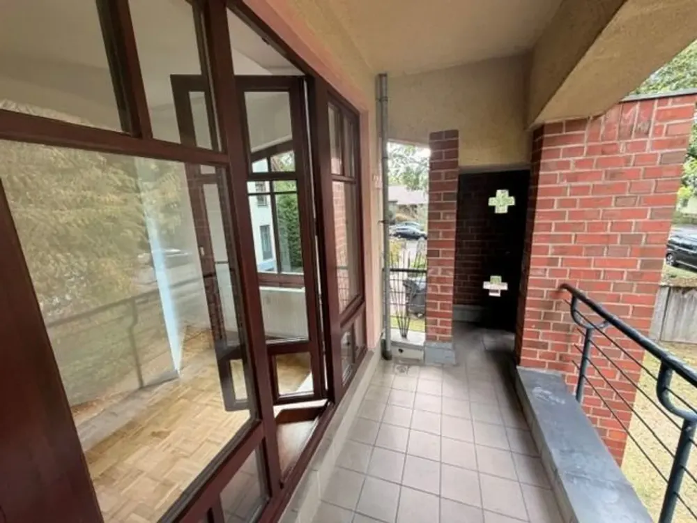 2-Zimmer Wohnung mit Balkon in ruhiger & grüner Lage!