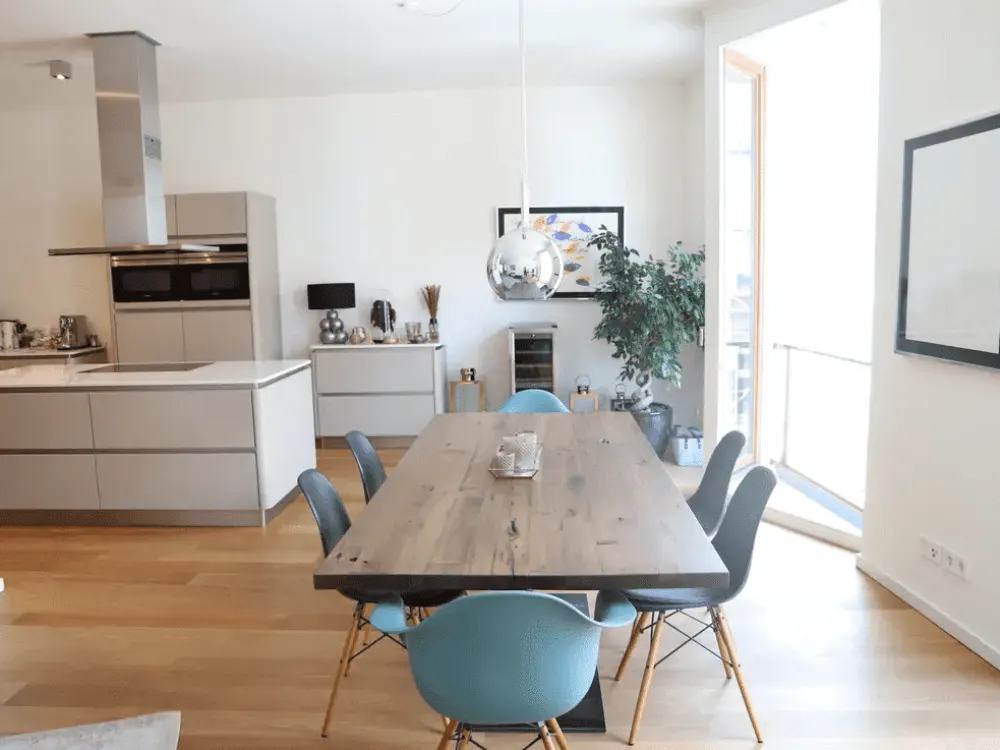 Exclusive, sunlit, partly furnished 3-room apartment with balcony and fitted kitchen in Mitte, Berlin