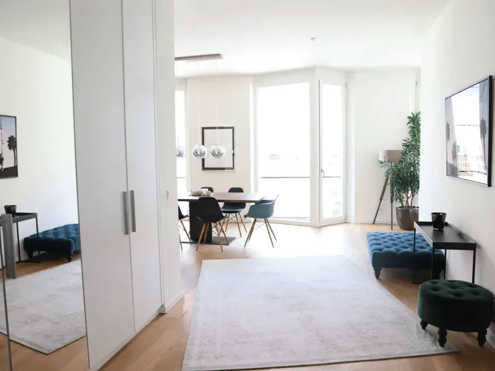 Exclusive, sunlit, partly furnished 3-room apartment with balcony and fitted kitchen in Mitte, Berlin