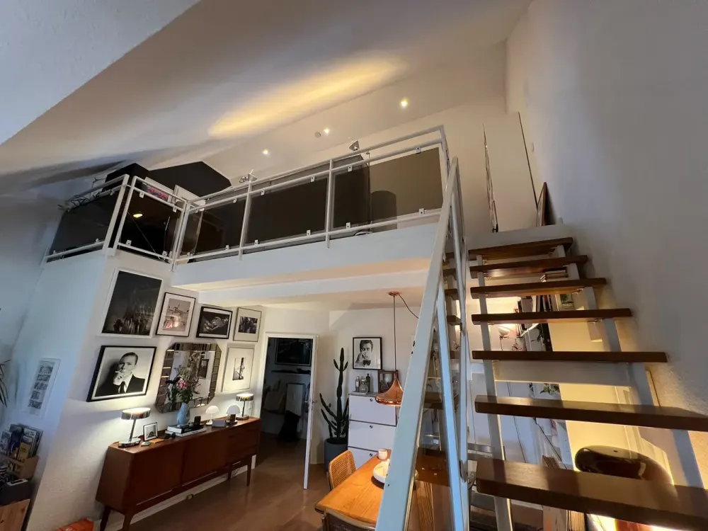 Bright, beautiful 3-room maisonette apartment with sunny roof terrace