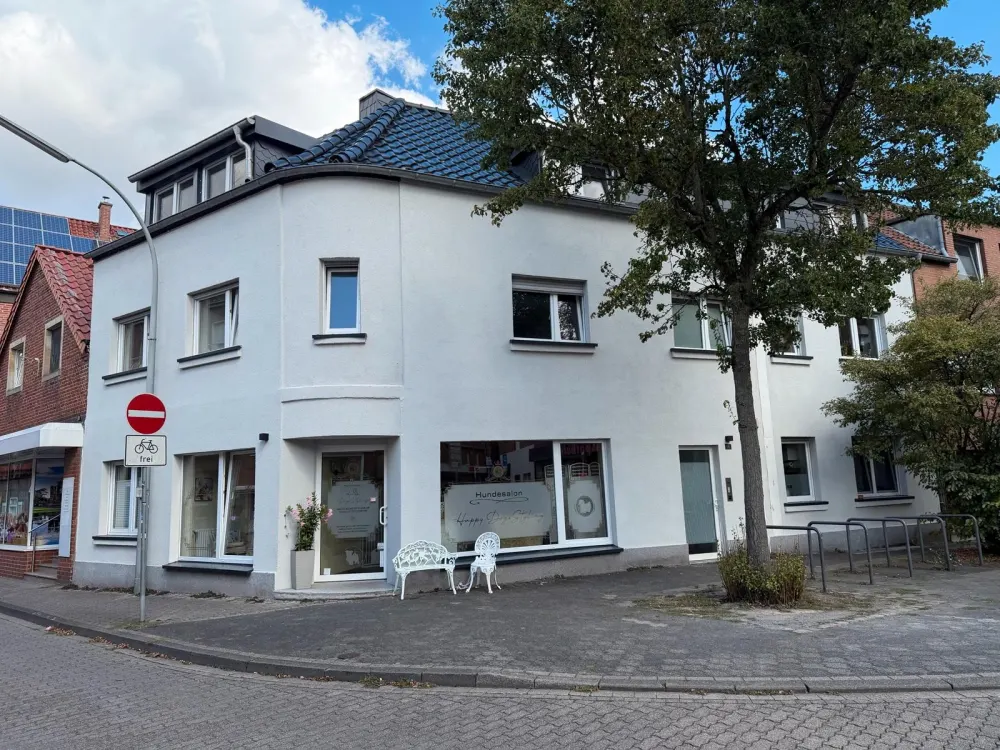 KERNSANIERT • 70 m² • STADTMITTE