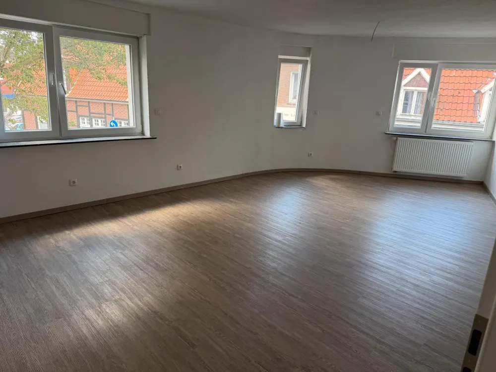 KERNSANIERT • 70 m² • STADTMITTE