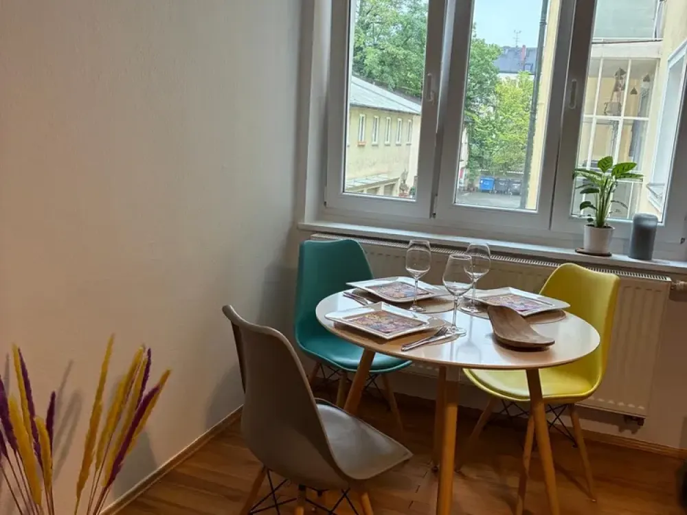 Stilvolle 2,5-Zi-Wohnung mit gehobener Ausstattung in München Maxvorstadt 4 Min zur LMU 1-2 Personen