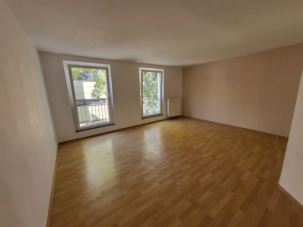 Schöne 2 zimmer Wohnung nahe des Phönix Sees