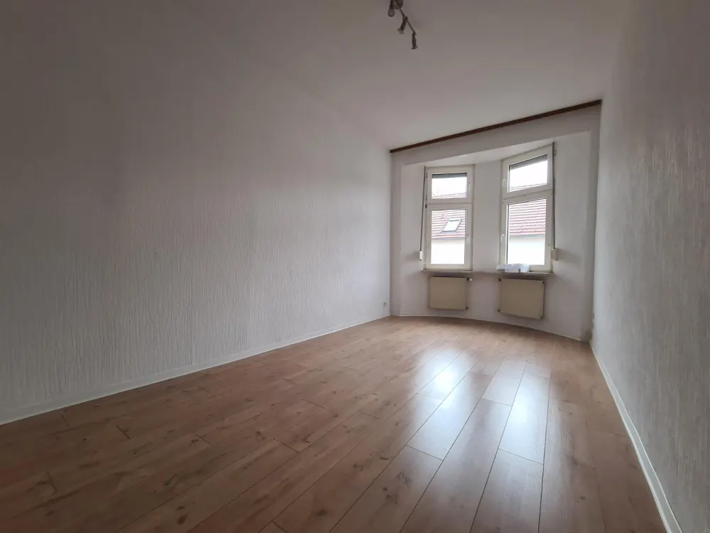 2 Room Apartment with Kitchen and Bathroom in Alt-Saarbrücken