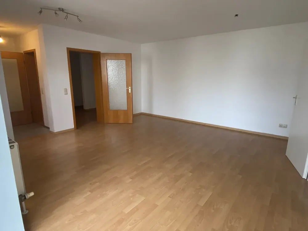 Helle 2-Zimmer-Wohnung mit EBK und Stellplatz in Fürth Stadtpark