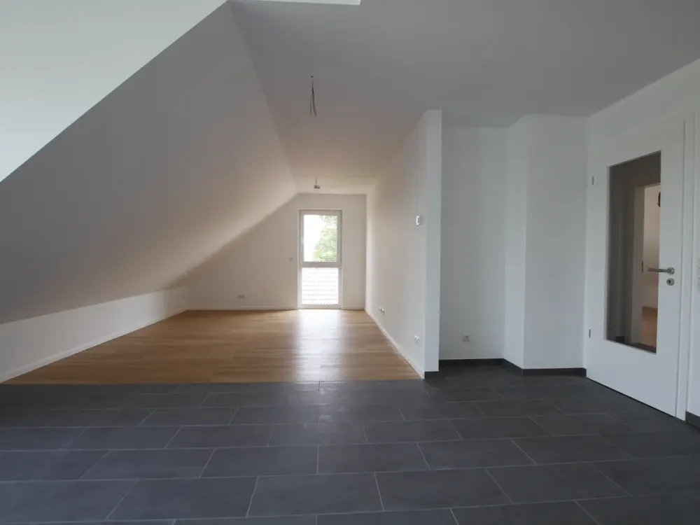 Modern 3-Room Attic Apartment in Frankfurt-Berkersheim, First Occupancy Large Balcony with Taunus View