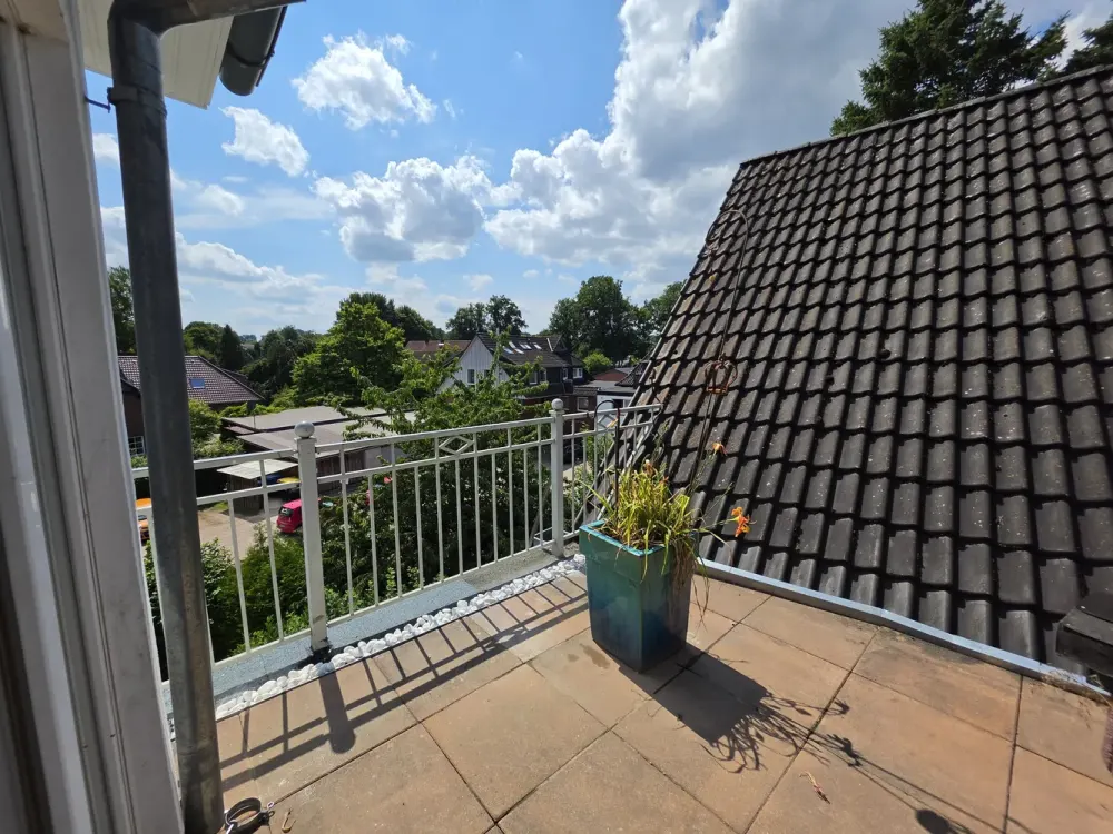 Hittfeld, Ortskern 2 Zi. Wohnung, Terrasse, EBK