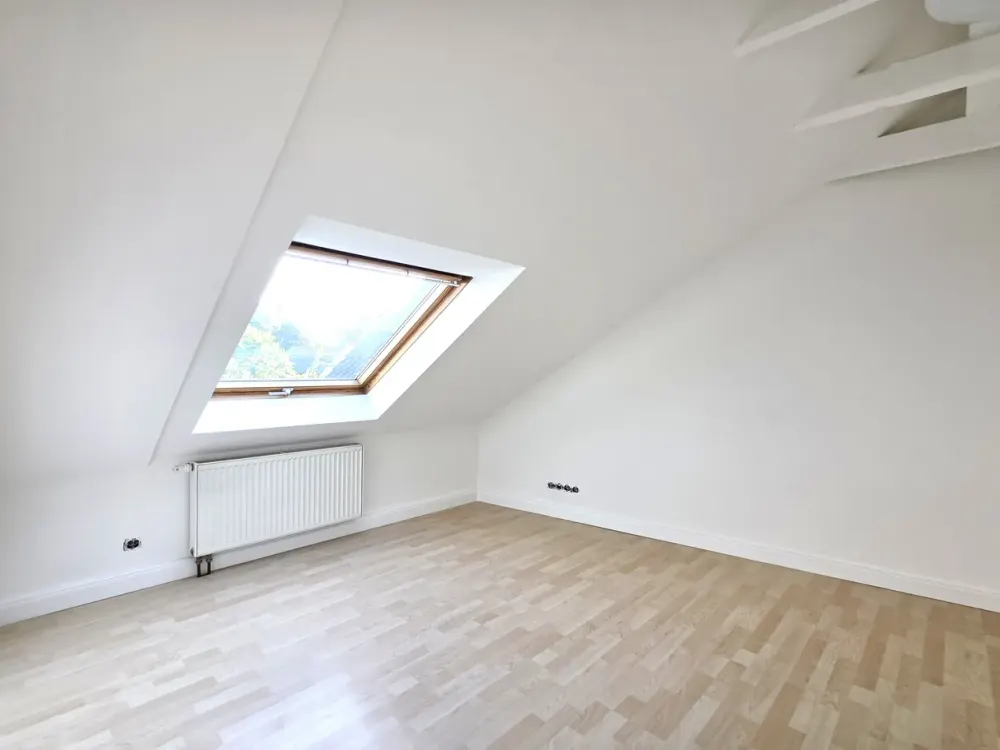 Hittfeld, Ortskern 2 Zi. Wohnung, Terrasse, EBK