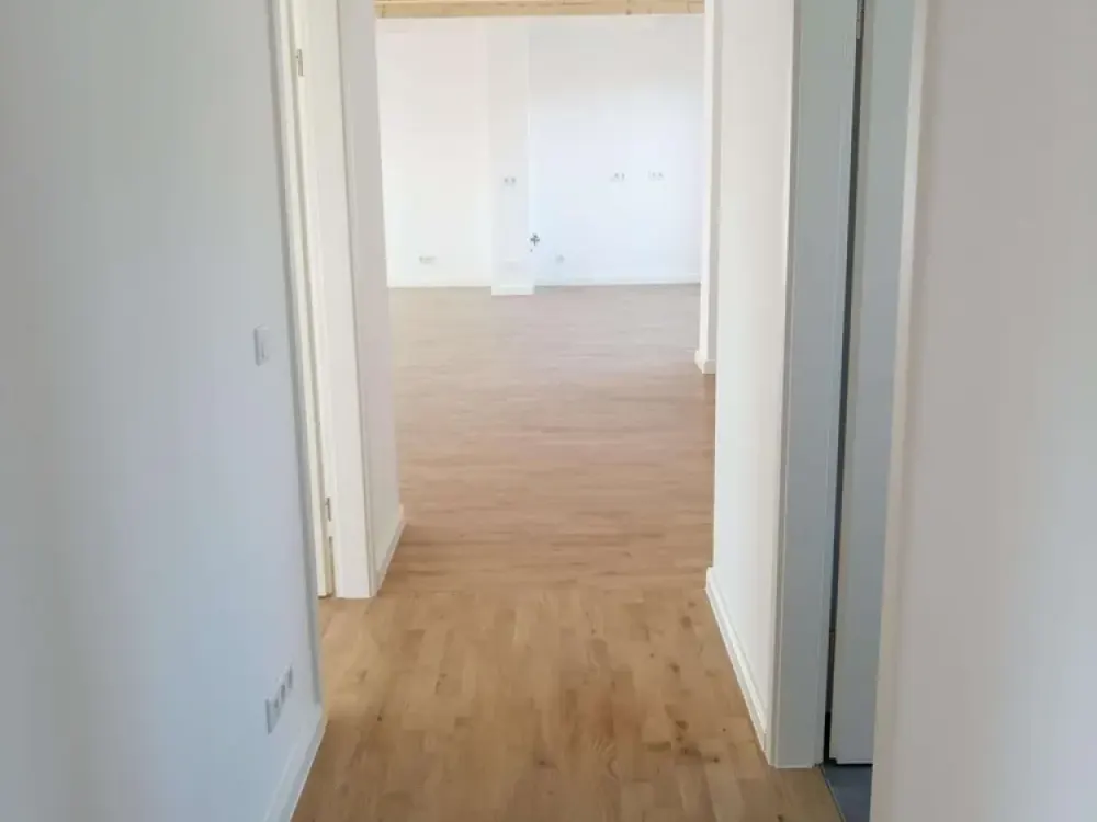 Traumhafte Maisonette-Wohnung mit Fußbodenheizung & Galerie in Schönefeld! WE 13**