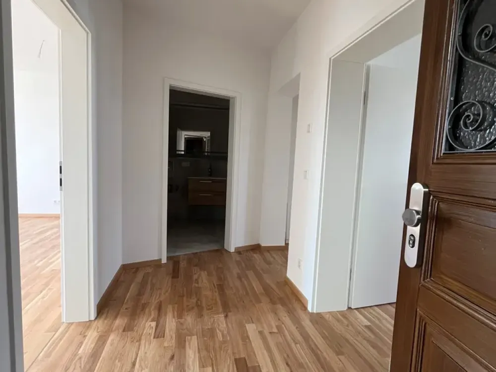 Modernes Wohnen neu definiert, Erstbezug mit Balkon