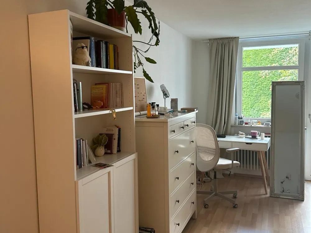 Helles und wunderschönes WG-Zimmer in zentraler, ruhiger Lage