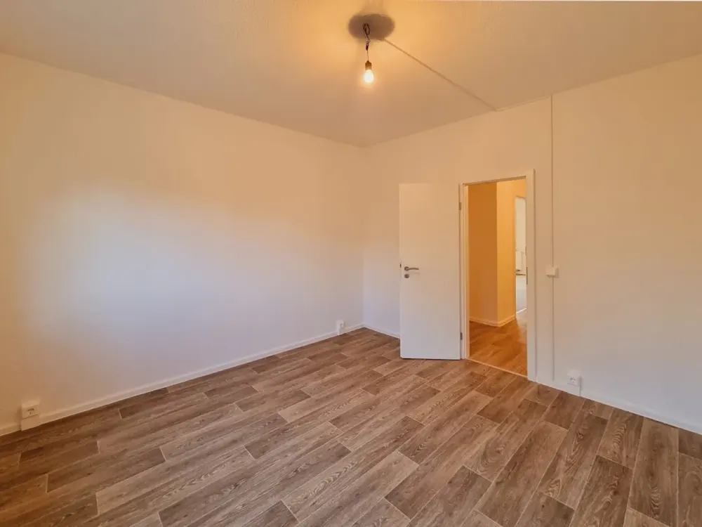 We are renovating your 3-room apartment in Altgorbitzer Ring!