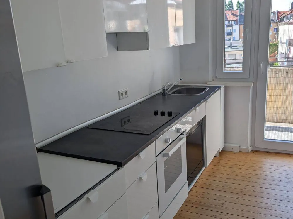 TOP renovierte 3-Zimmer-Altbauwohnung mit Westbalkon