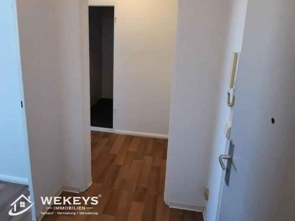 2 Raum-Wohnung mit Balkon