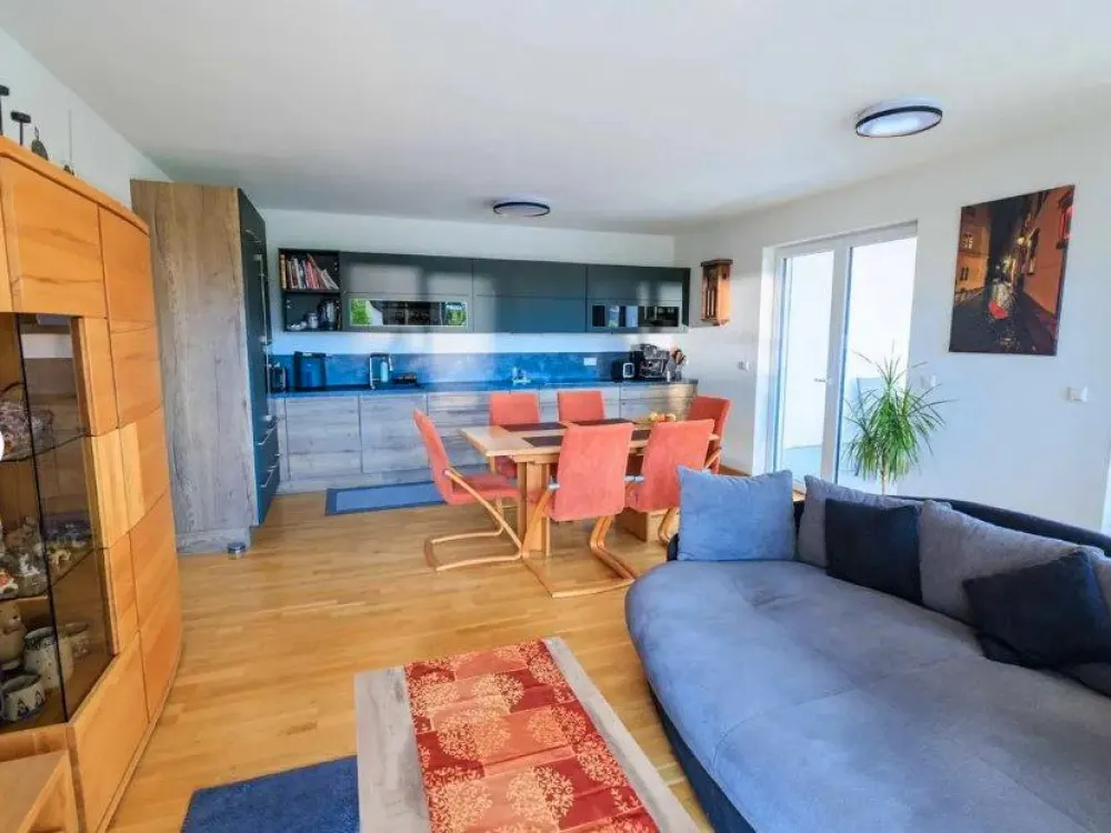 Moderne u. hochwertige 3,5-Zimmer-Whng, Neckartailfingen, Bj 2022