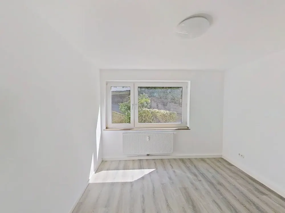 Familienfreundliche 3-Zimmer-Wohnung inkl. Balkon, umfangreich renoviert in Heiligenhaus