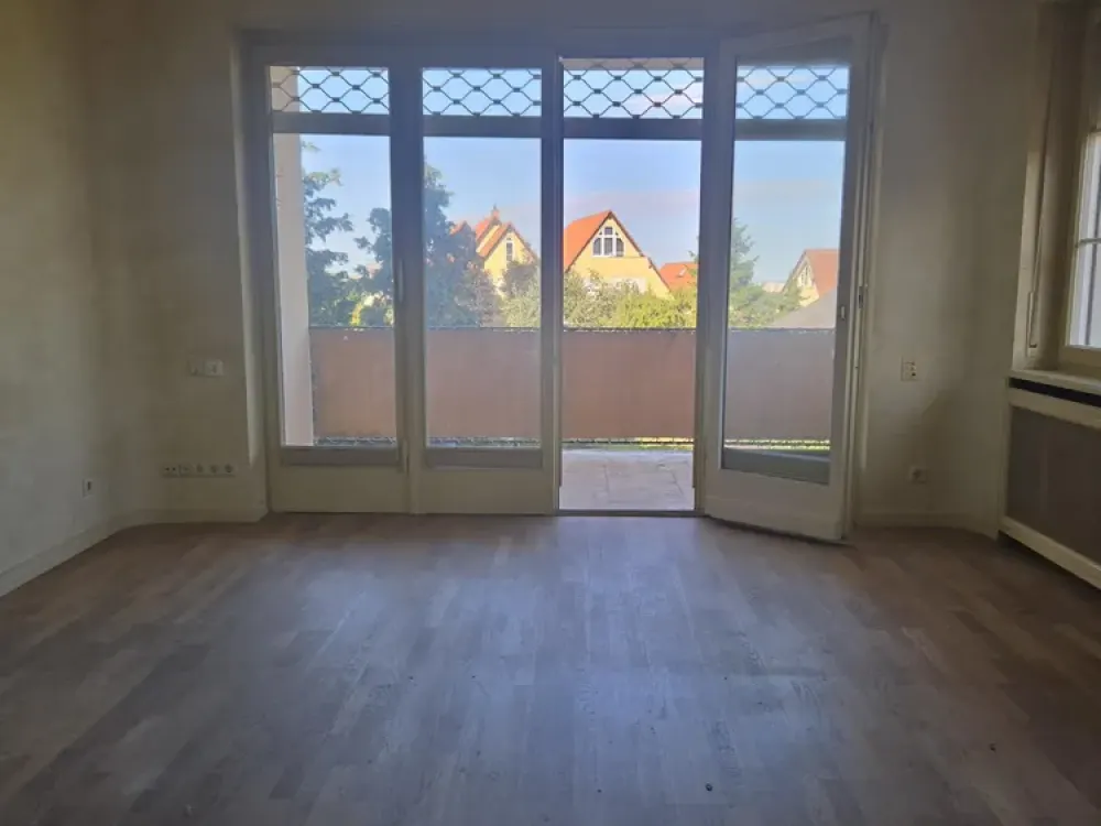 Stilvolle 2- Zimmer Wohnung in repräsentativer Altbauvilla