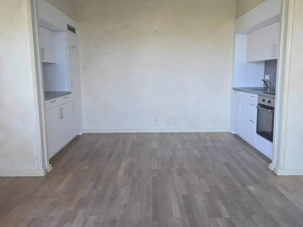 Stilvolle 2- Zimmer Wohnung in repräsentativer Altbauvilla