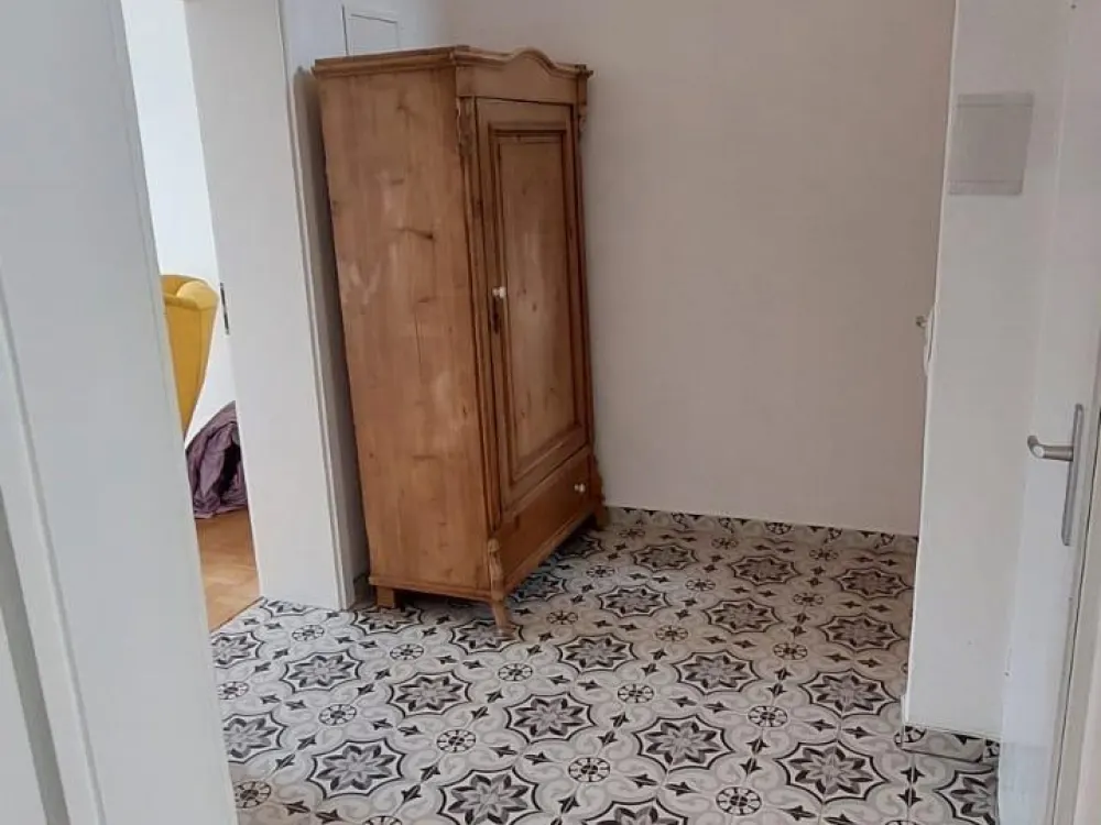 Altbau - WG Wohnung mit Balkon
