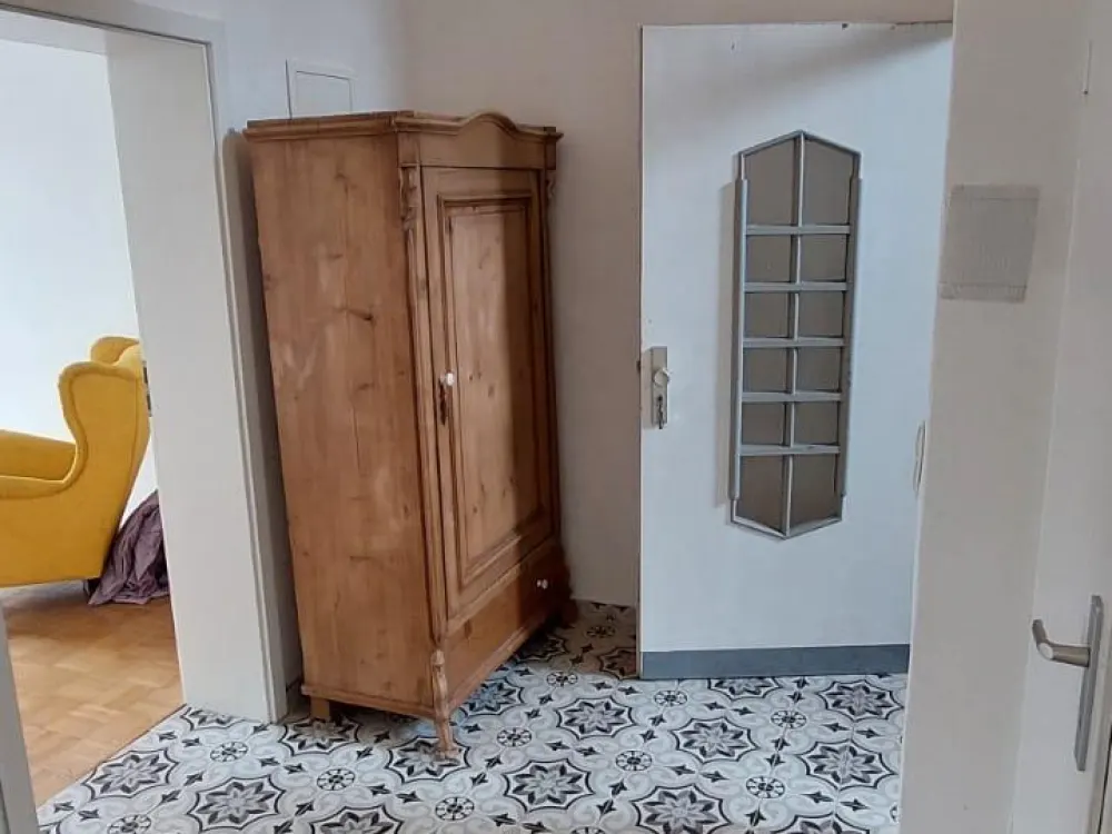 Altbau - WG Wohnung mit Balkon