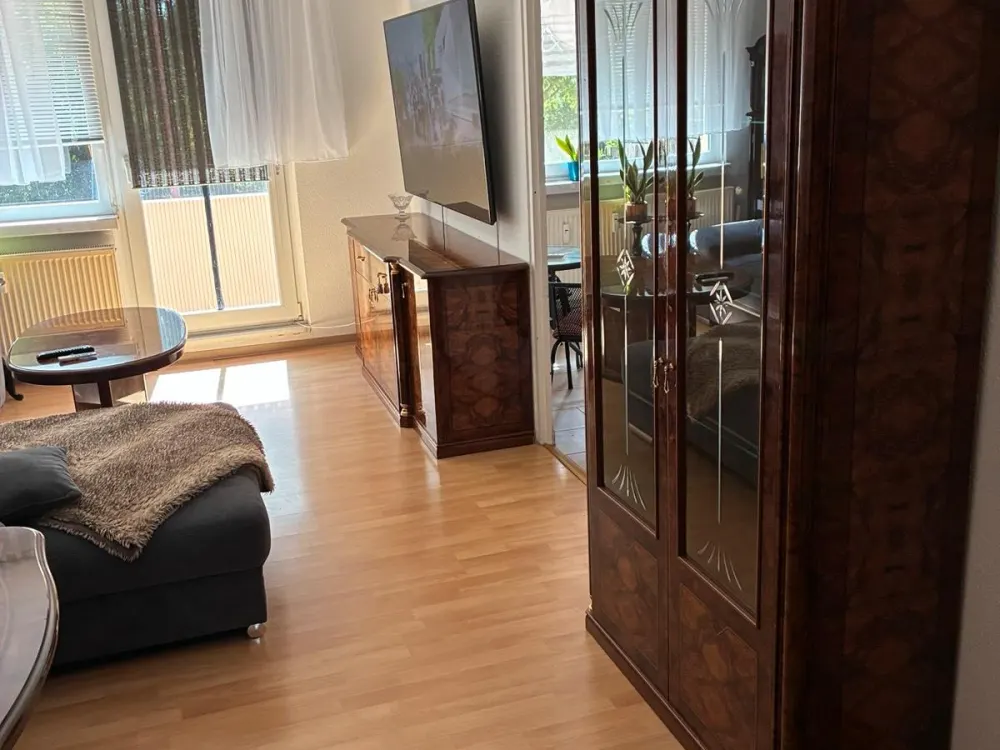 3 Raumwohnung 70qm, Möbeliert mit Stellplatz zur Untervermietung
