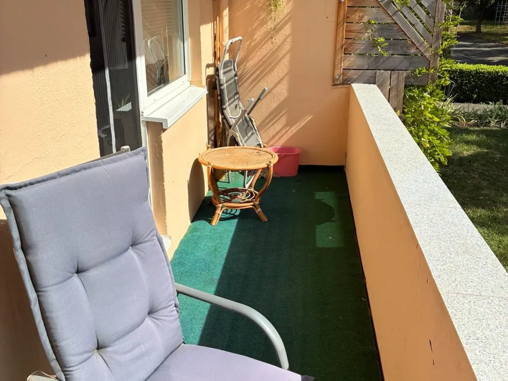 3 Raumwohnung 70qm, Möbeliert mit Stellplatz zur Untervermietung