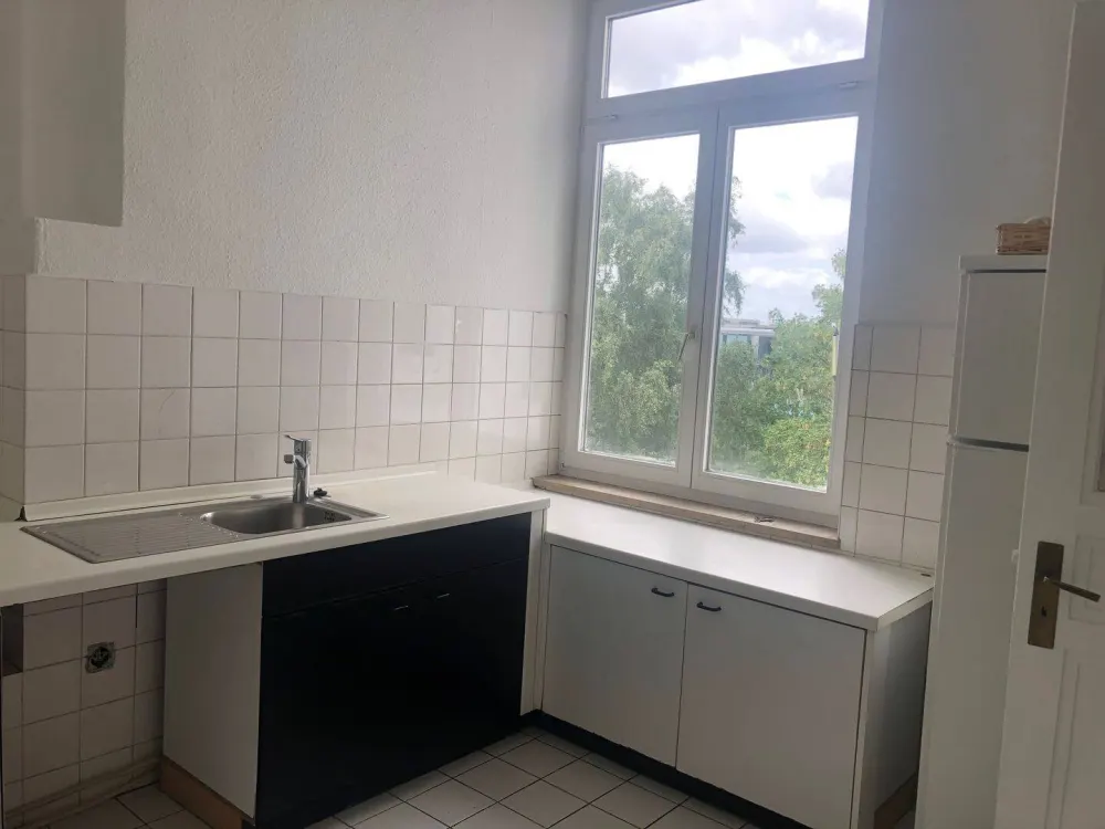 6 Zimmer-Altbau direkt am Isemarkt - Eppendorf/Harvestehude als Wohnbüro/Praxis/Atelier-Wohngemeinschaft möglich