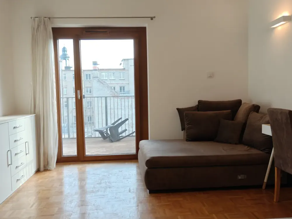 Frisch renovierte und möblierte 3-Zimmer-Wohnung, auch WG-tauglich, im Bahnhofsviertel