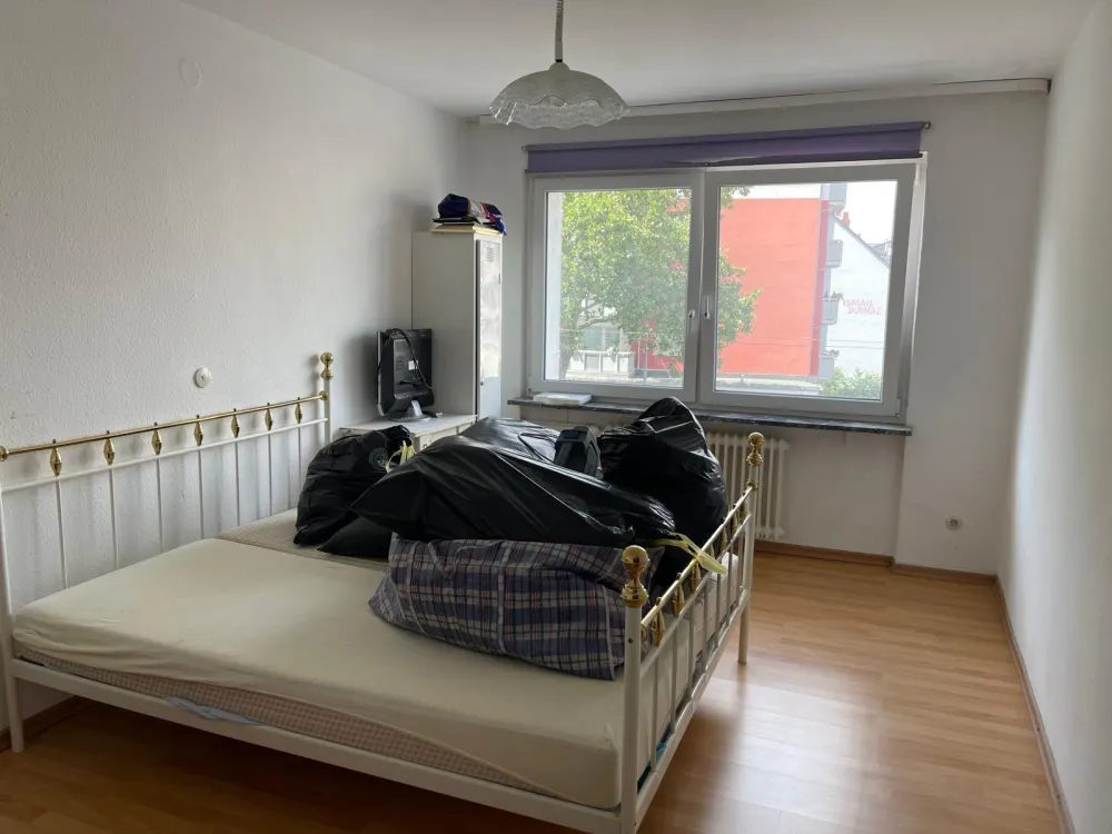 2-Zimmer-Wohnung in Frankfurt-Niederrad, Top-Lage!