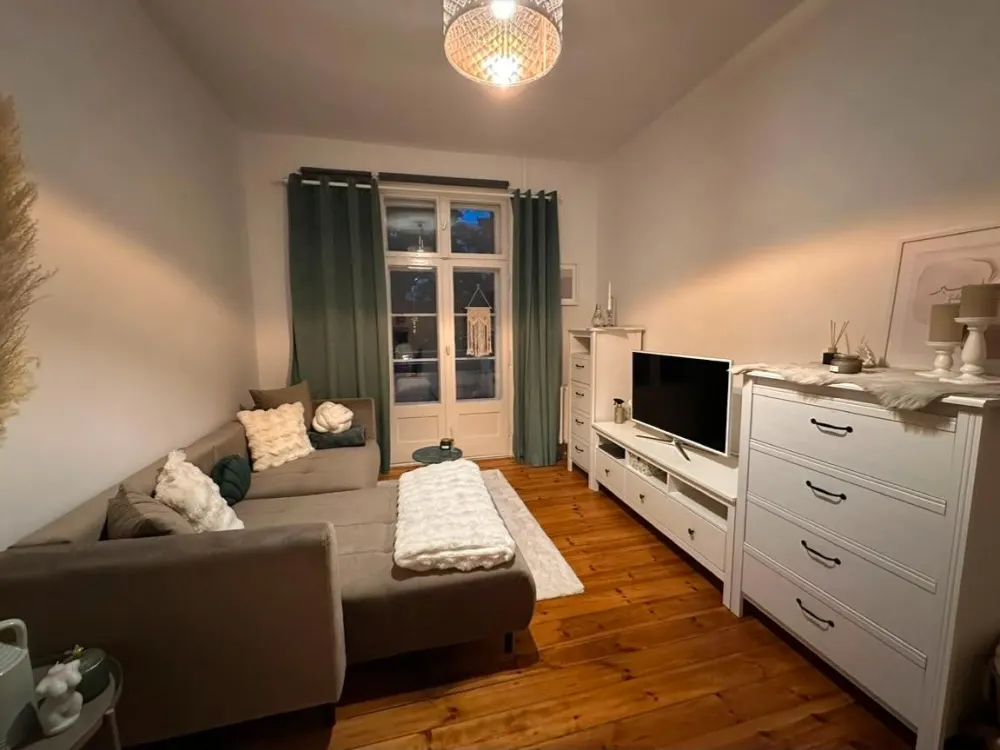 2 Zimmer Wohnung / Möbliert mit Balkon ab 15.09 Anmeldung möglich