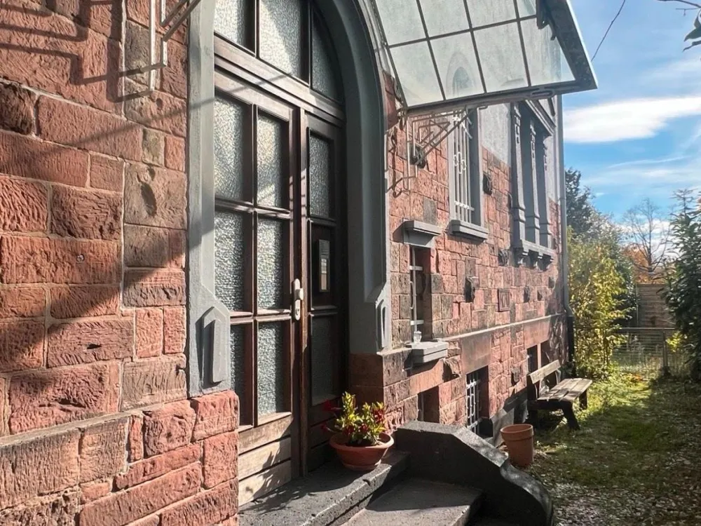 Charmante Altbau 2-Zimmerwohnung/Frankfurt, Griesheim