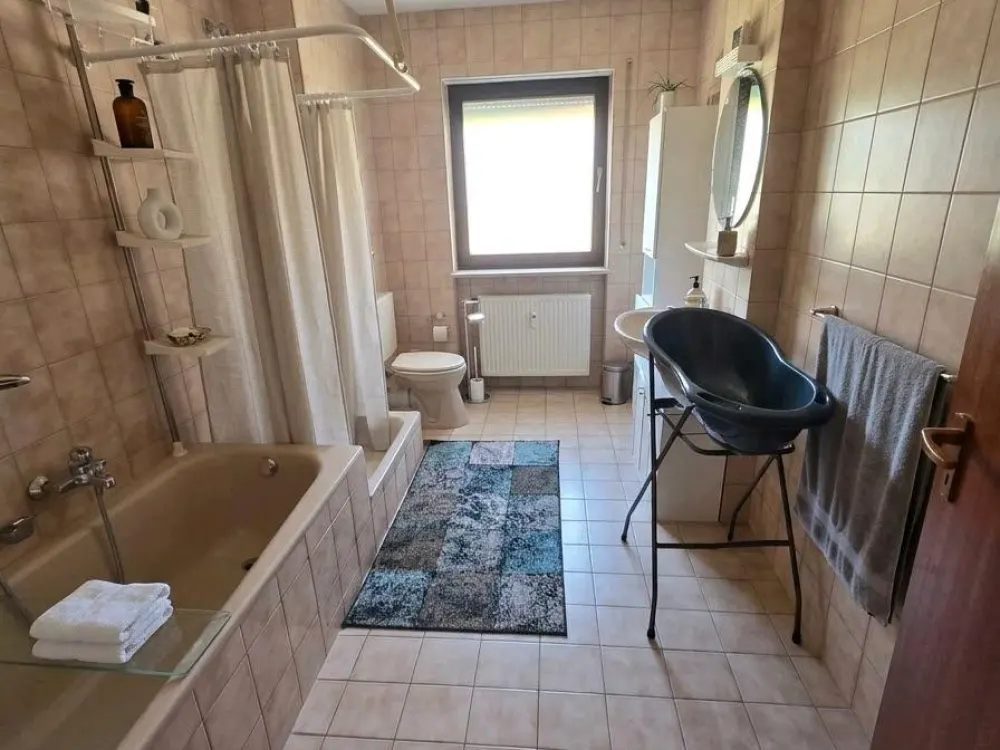 2- Zimmer Wohnung mit Wintergarten nähe Nürnberg Hbf- ab 1.11.202