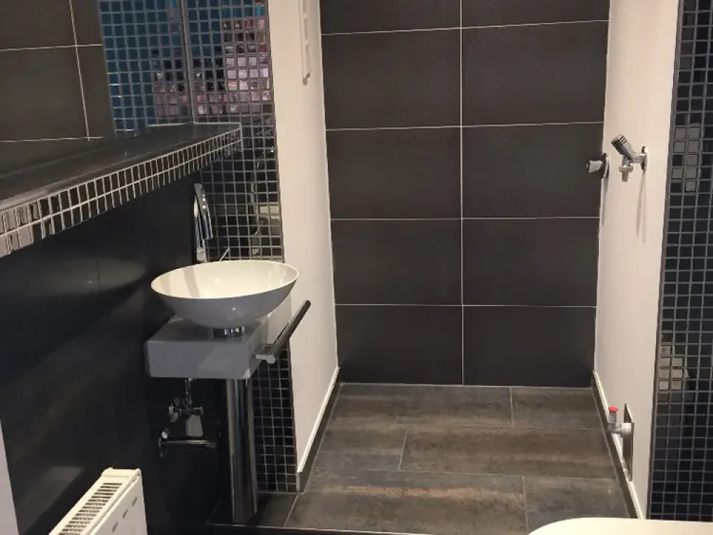 Luxus 2 Zi. (73m2), DG-Wohnung für Sportliche, 5.OG