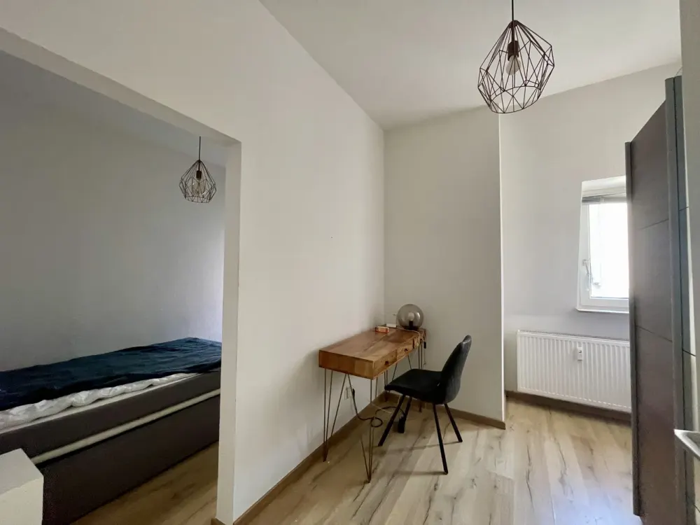 Ab sofort*WG willkommen*helle 4-Zimmer-DG-Wohnung☀️🌃*2 Bäder*EBK*Toplage nahe Willy-Brandt-Platz