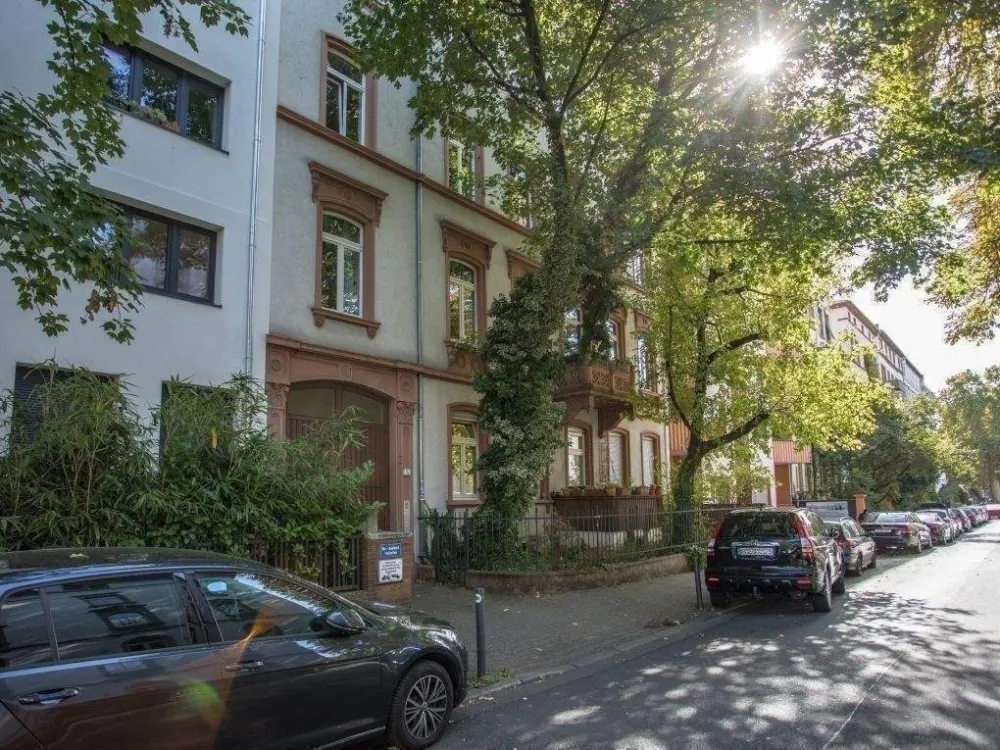 Ab 01.03.2027 - modern möbliertes 1-Zimmer-Apartment - nähe EZB in zentraler Ostendlage
