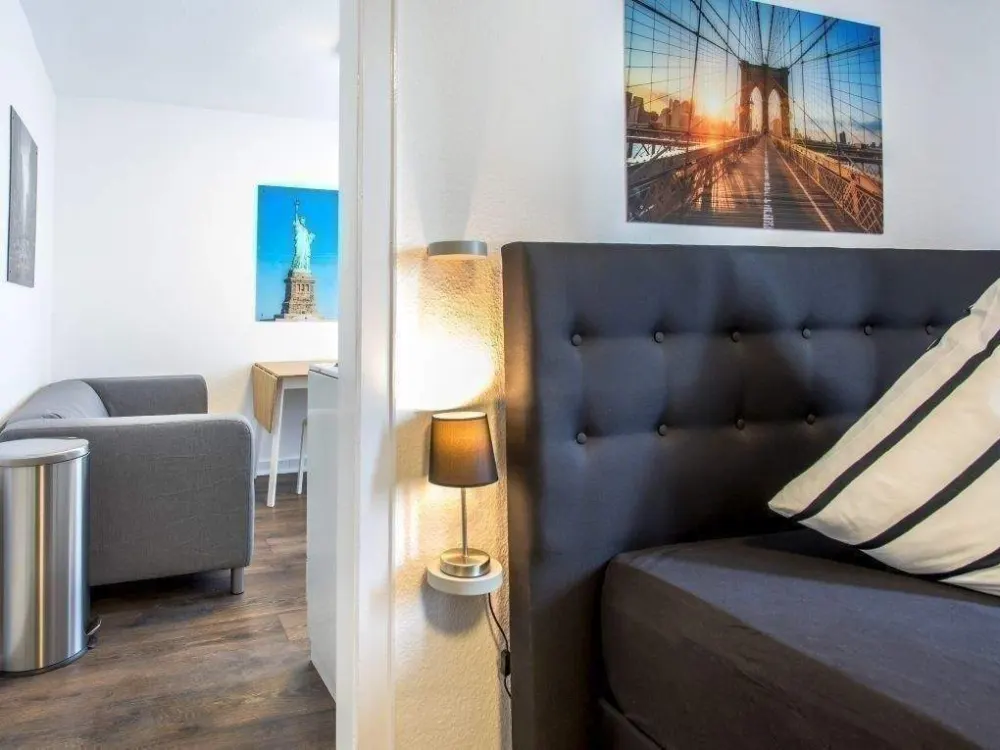 Ab 01.03.2027 - modern möbliertes 1-Zimmer-Apartment - nähe EZB in zentraler Ostendlage