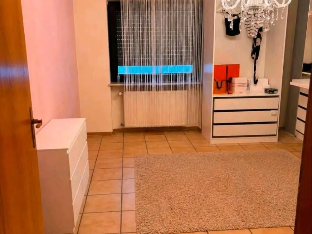 Schöne 3-Zimmer-EG Wohnung mit Garten und Garage, auch als WG