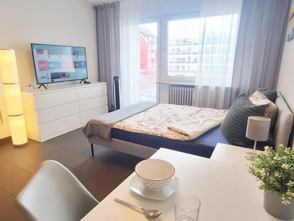 Fully Furnished 1-Room Apartment with Balcony in Stuttgart-Ost - from 3 Months to Unlimited