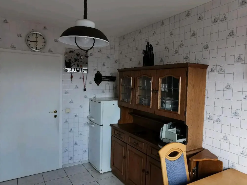 2 Zimmer Wohnung möbliert 62m Erftstadt Liblar Zentrum.