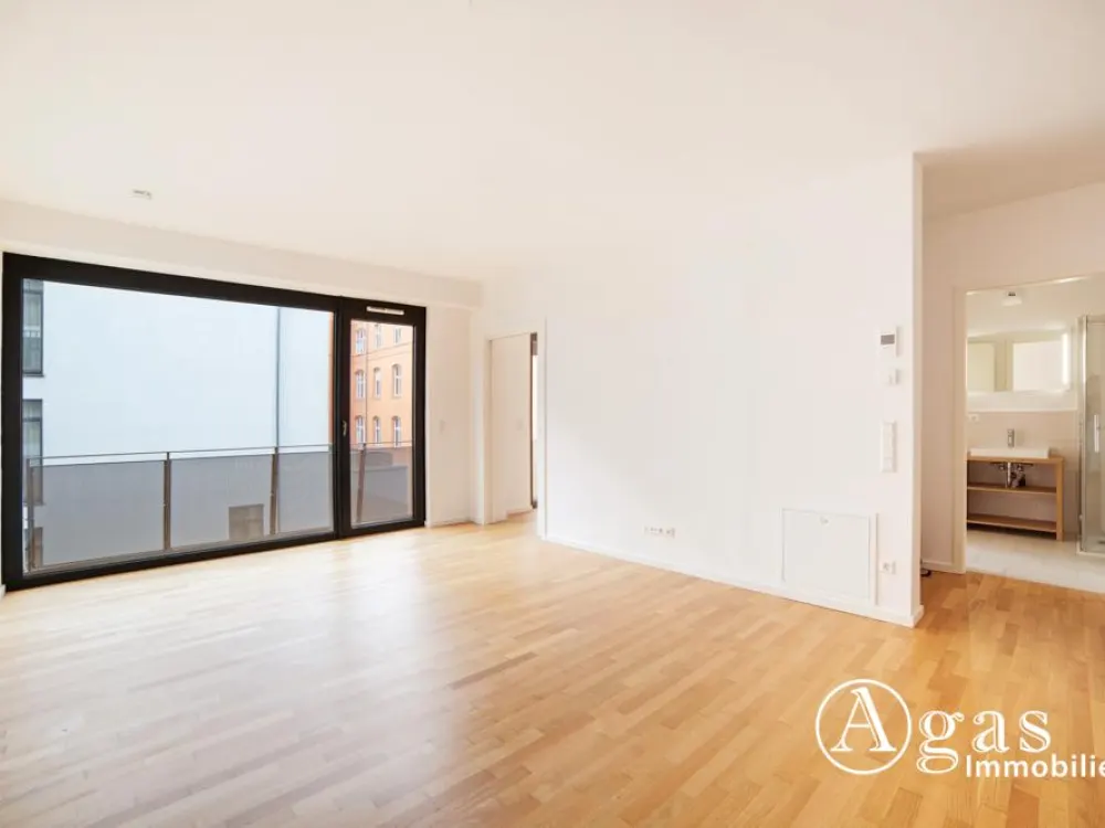Gemütliche 2 Zimmer Wohnung mit ca. 47m², EBK und Balkon in Berlin-Mitte!