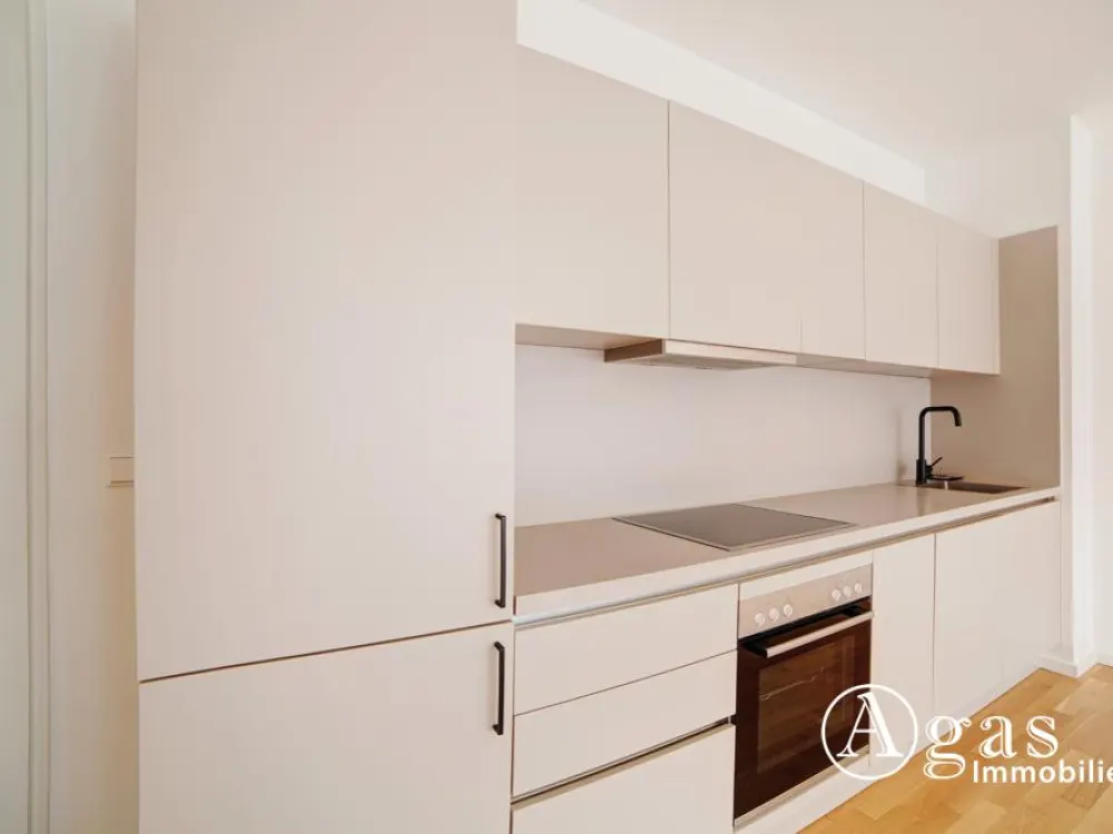 Gemütliche 2 Zimmer Wohnung mit ca. 47m², EBK und Balkon in Berlin-Mitte!