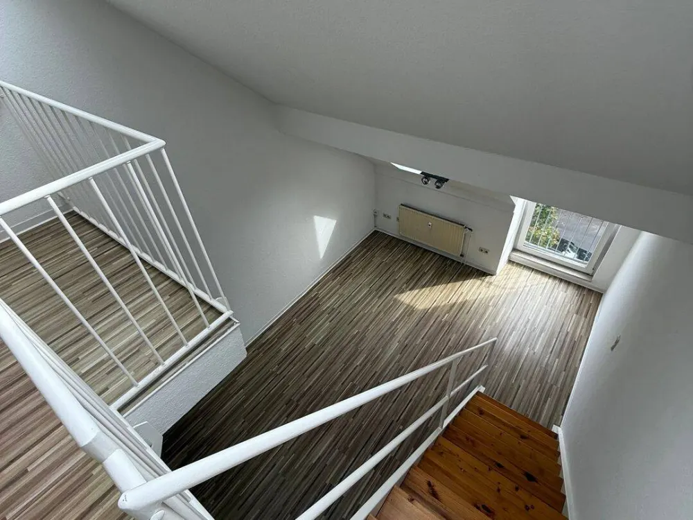 1 Zimmer Maisonette, Kochnische, Bad, Uni-Nähe