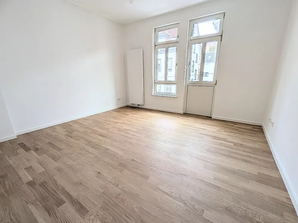 Soeben modernisierte 3-Zimmerwohnung mit Einbauküche in der Möhringer Straße*