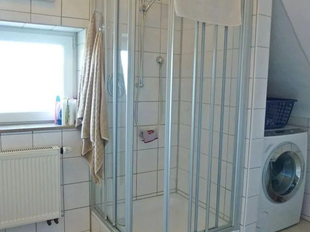 2 Zimmer Dachgeschosswohnung im Altbau in Longerich